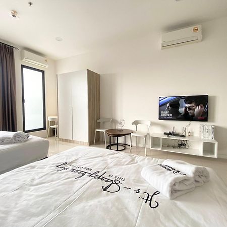 Highpark Suites Kelana Jaya, Petaling Jaya By Sleepy Bear Exterior photo